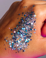 Paillettes fetitival biodégradables, bleues et violettes holographique.